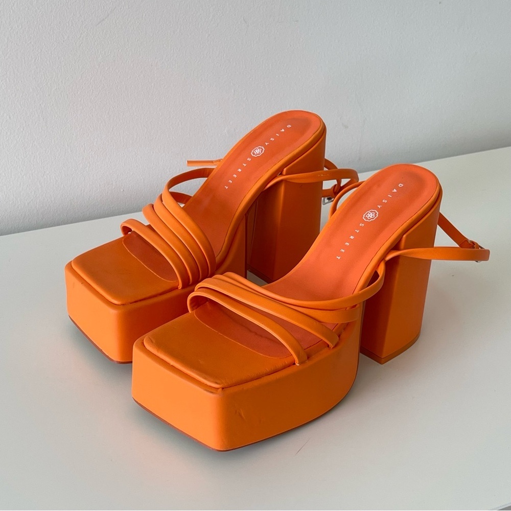 Daisy Street platform sandals orange 9